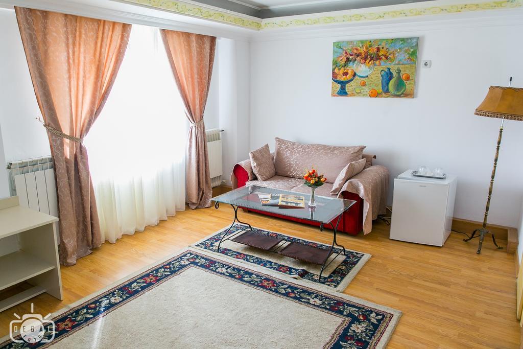 Villa Tamara Bucureşti Rom bilde