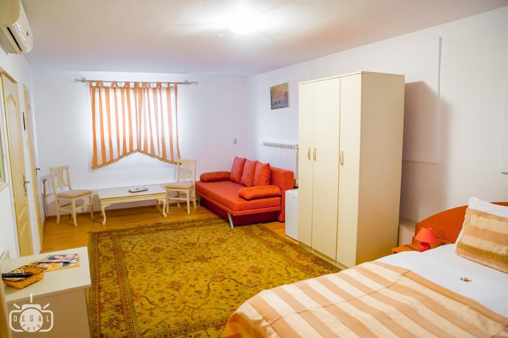 Villa Tamara Bucureşti Rom bilde